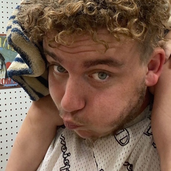 Meet your Posher, Steven - Picture 1 of 1